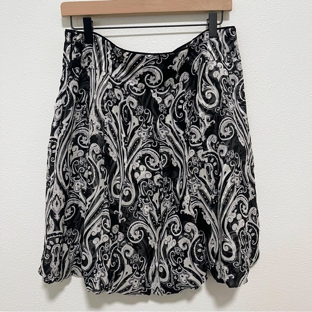 NWT White House Black Market Silk Bubble Hem Skirt  12 - Picture 2 of 10